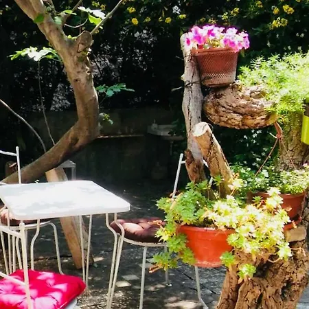 Mari Garden Apartment Kastela