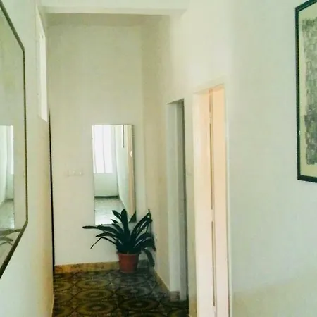 Mari Garden Apartment *