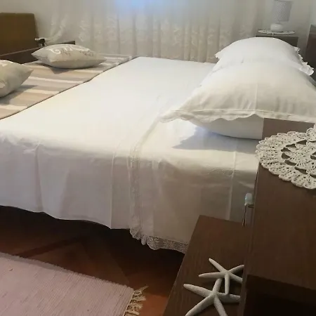 Apartment Mari Garden Kastela